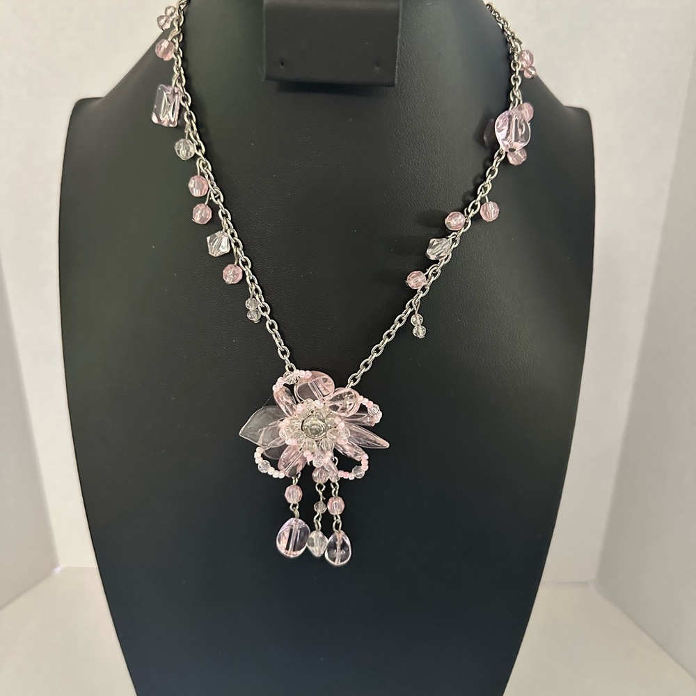 Silver tone with pink glass beaded floral necklace